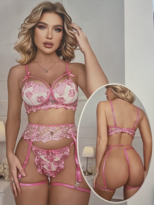 Conjunto Con Flores Bordadas En Rosado XL COD8709XL-P